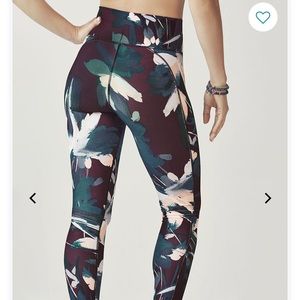 High-Waisted Powerhold Leggings in Floral Spark